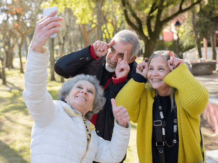 We brengen je in contact met mensen bij jou in de buurt